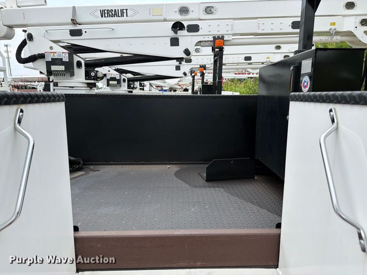 image for item FK3257 Dakota Bodies 168-LB bucket truck bed