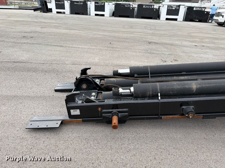 image for item FK3263 Road King 60K roll off bed hoist
