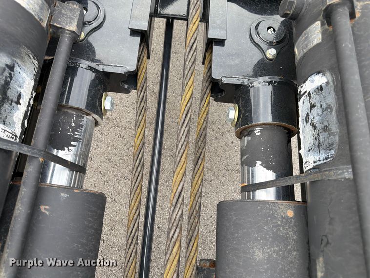 image for item FK3263 Road King 60K roll off bed hoist