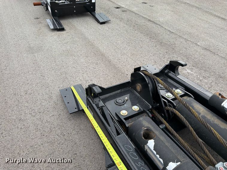image for item FK3263 Road King 60K roll off bed hoist