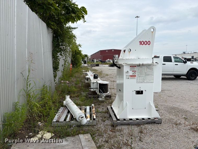 image for item FK3265 truck mounted crane