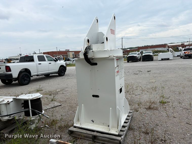 image for item FK3265 truck mounted crane