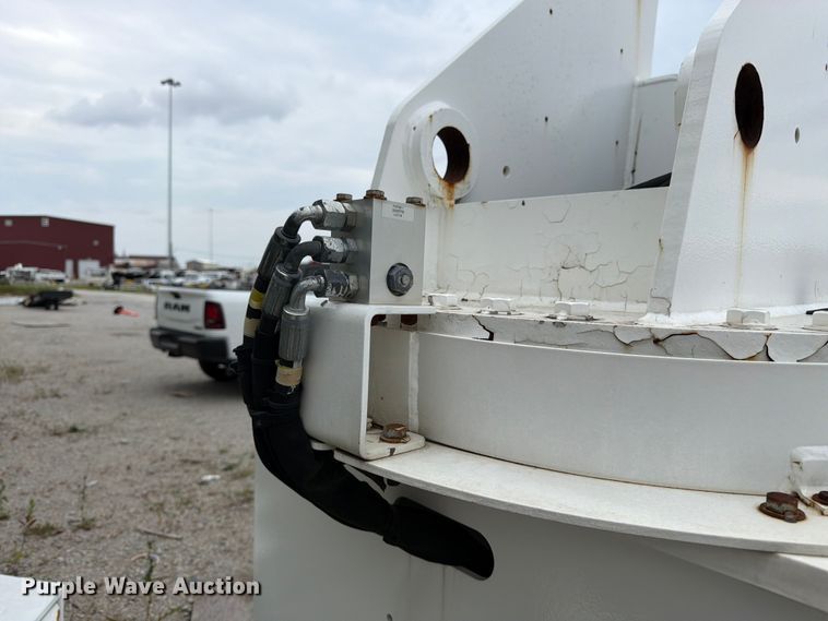 image for item FK3265 truck mounted crane