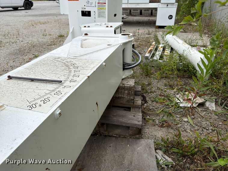 image for item FK3265 truck mounted crane