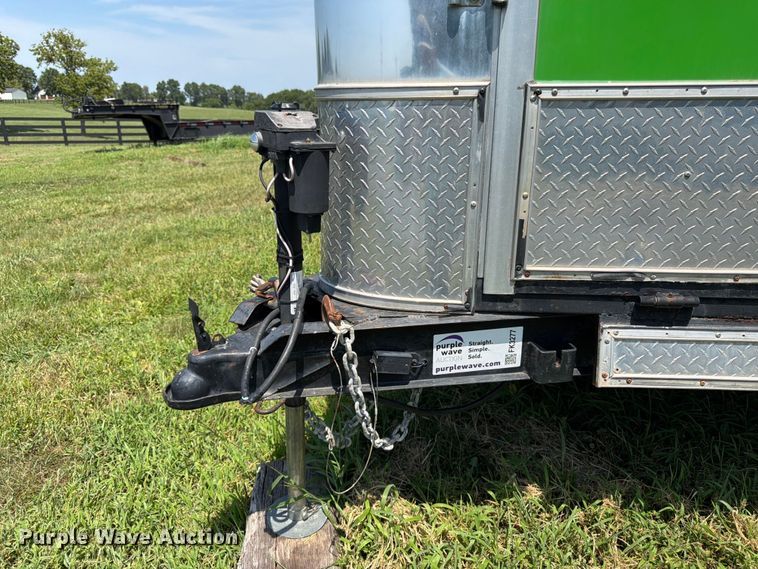 image for item FK3277 2008 United enclosed cargo trailer