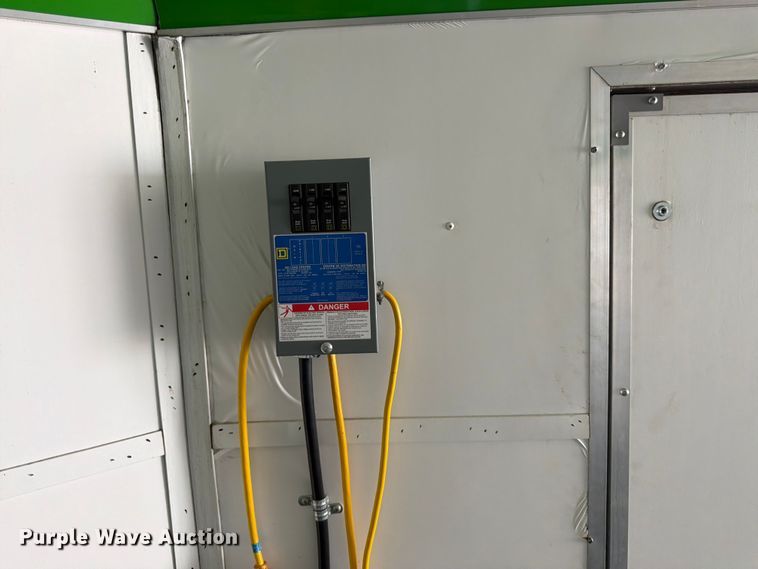 image for item FK3277 2008 United enclosed cargo trailer