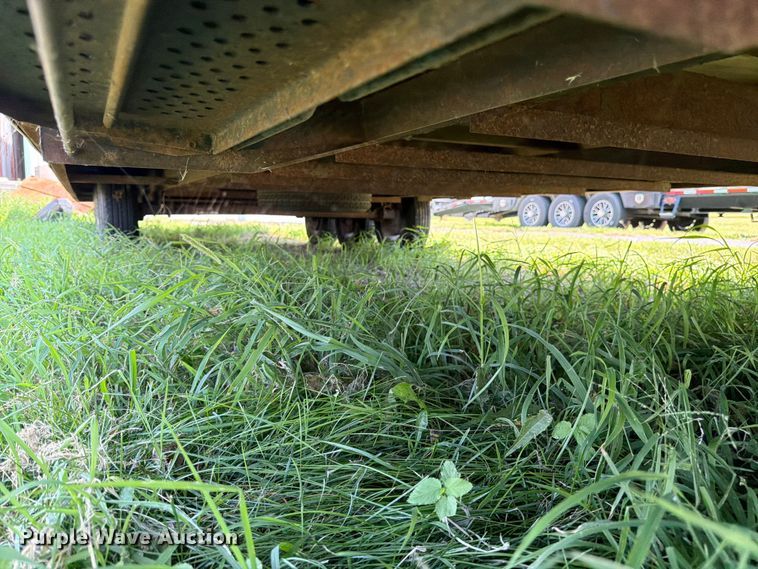 image for item FK3277 2008 United enclosed cargo trailer