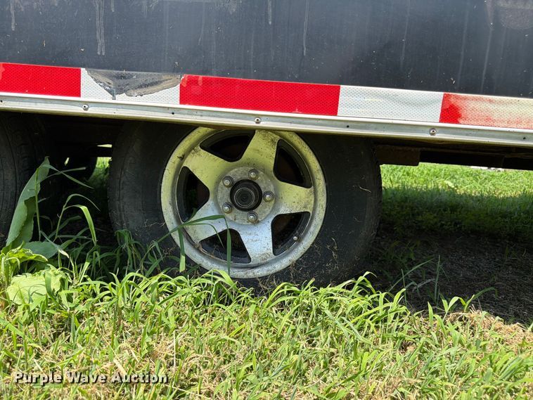 image for item FK3277 2008 United enclosed cargo trailer