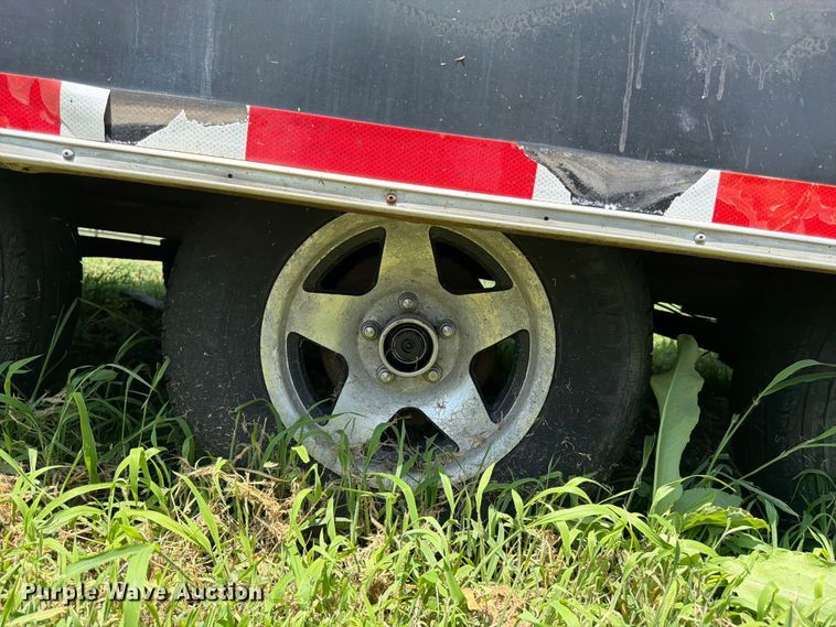 image for item FK3277 2008 United enclosed cargo trailer