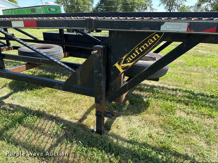 image for item FK3279 2022 Kaufman W50LP car carrier