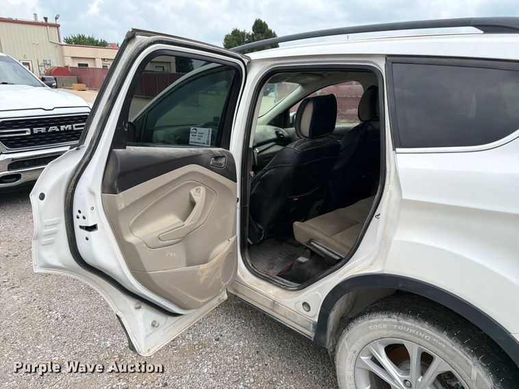 image for item FK3532 2018 Ford Escape SUV