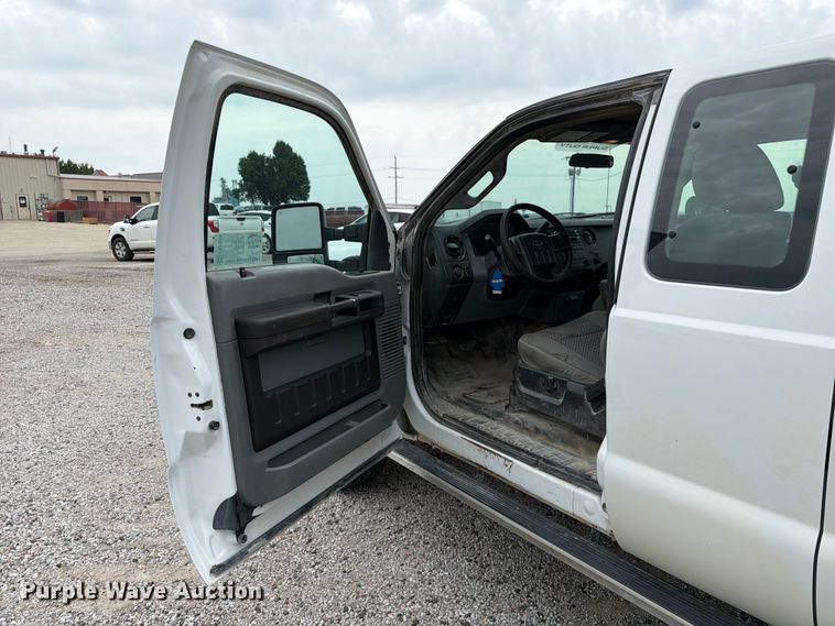 image for item FK3534 2016 Ford F250 Super Duty XL  Ext. Cab pickup truck