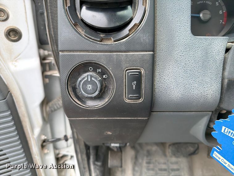 image for item FK3534 2016 Ford F250 Super Duty XL  Ext. Cab pickup truck