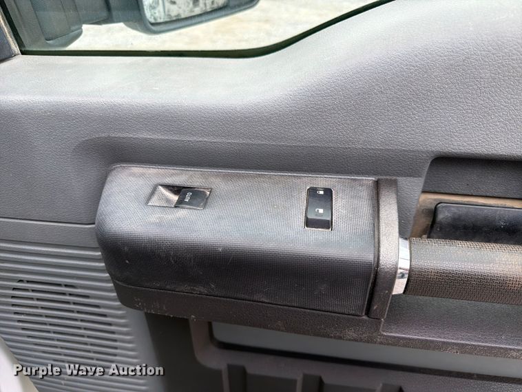 image for item FK3534 2016 Ford F250 Super Duty XL  Ext. Cab pickup truck