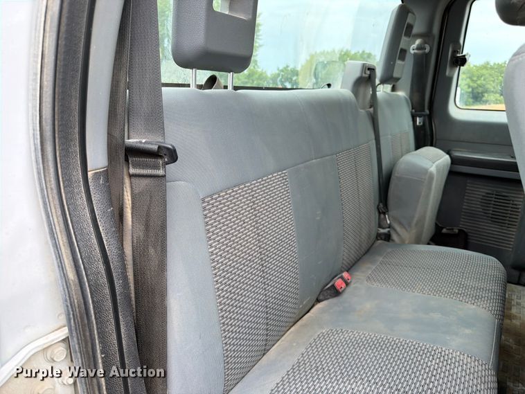 image for item FK3534 2016 Ford F250 Super Duty XL  Ext. Cab pickup truck