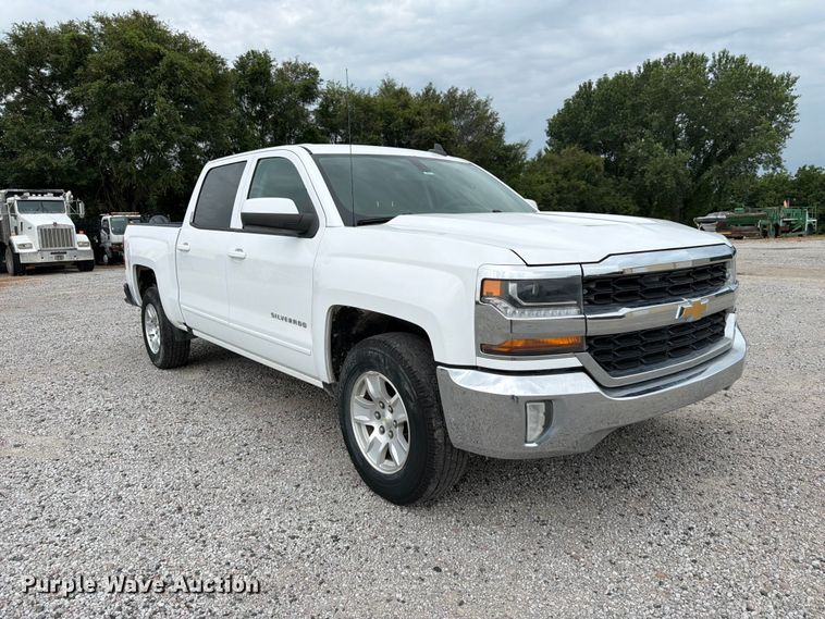 image for item FK3535 2016 Chevrolet Silverado 1500 Crew Cab pickup truck