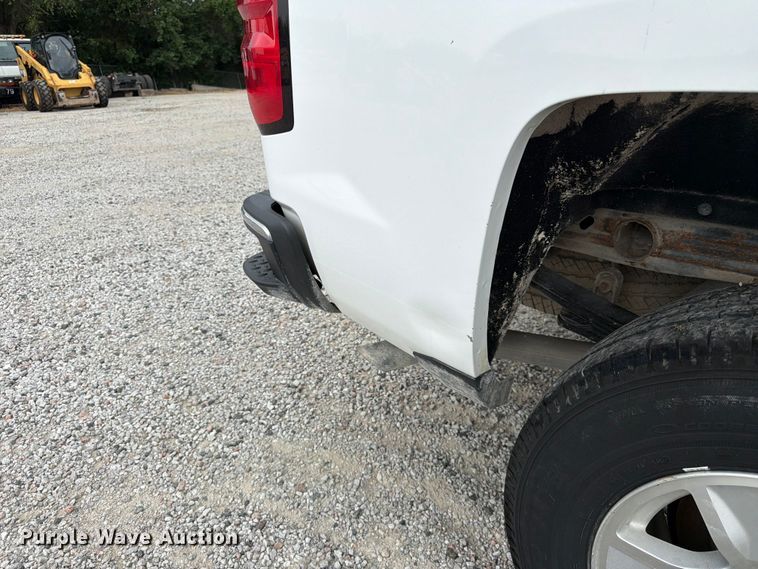 image for item FK3535 2016 Chevrolet Silverado 1500 Crew Cab pickup truck
