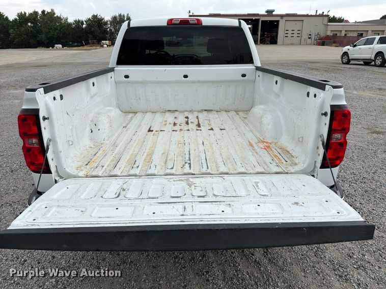 image for item FK3535 2016 Chevrolet Silverado 1500 Crew Cab pickup truck