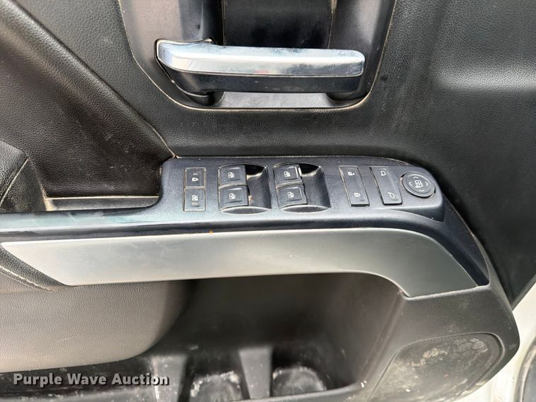 image for item FK3535 2016 Chevrolet Silverado 1500 Crew Cab pickup truck