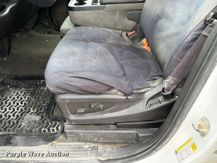 image for item FK3535 2016 Chevrolet Silverado 1500 Crew Cab pickup truck
