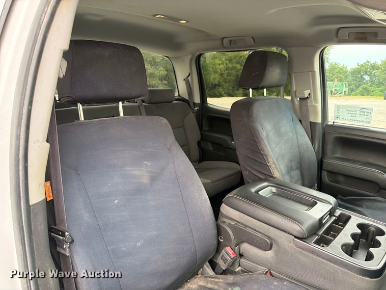 image for item FK3535 2016 Chevrolet Silverado 1500 Crew Cab pickup truck