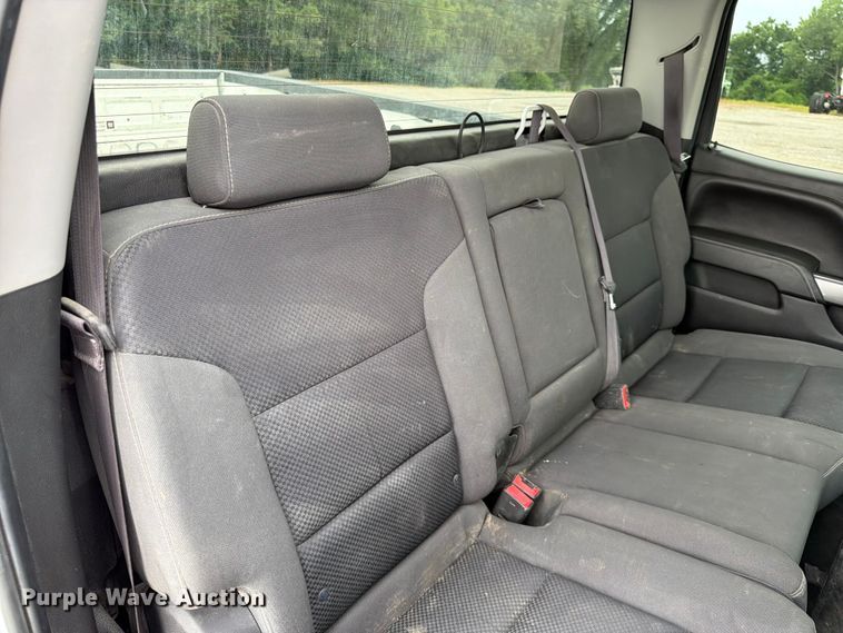 image for item FK3535 2016 Chevrolet Silverado 1500 Crew Cab pickup truck