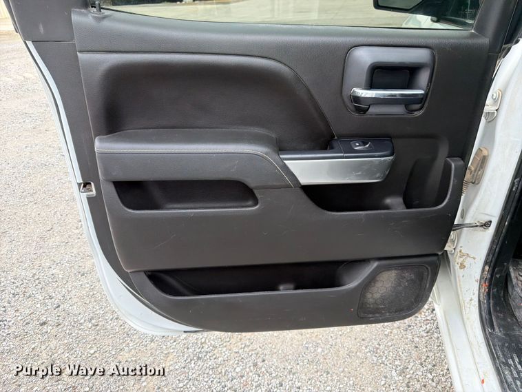 image for item FK3535 2016 Chevrolet Silverado 1500 Crew Cab pickup truck