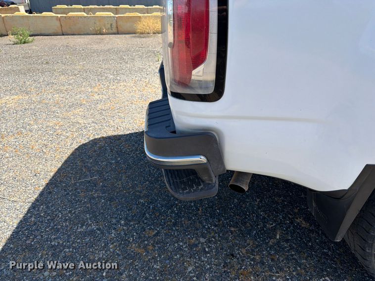image for item FK4524 2020 GMC Canyon Crew Cab pickup truck