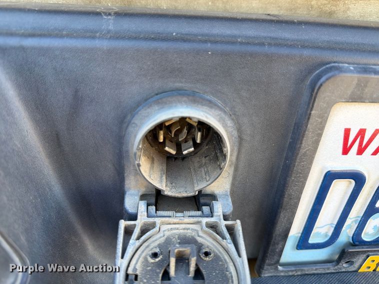 image for item FK4524 2020 GMC Canyon Crew Cab pickup truck