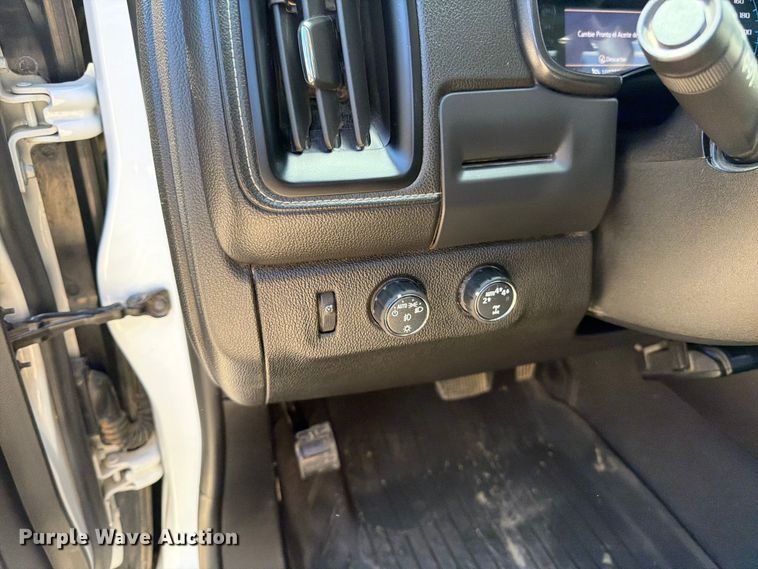 image for item FK4524 2020 GMC Canyon Crew Cab pickup truck