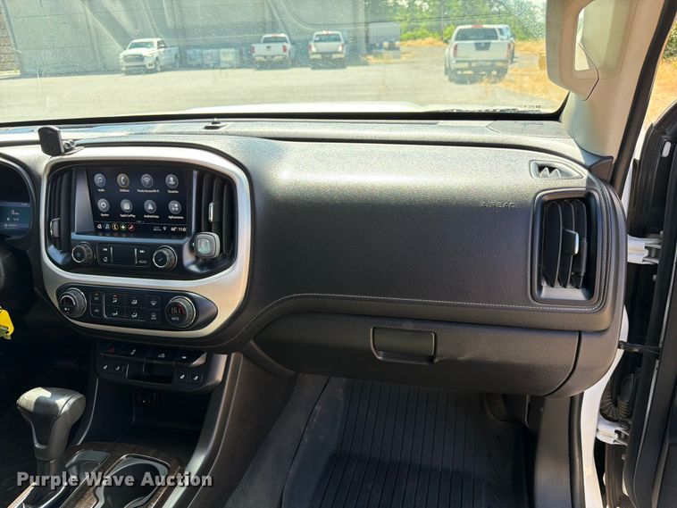 image for item FK4524 2020 GMC Canyon Crew Cab pickup truck