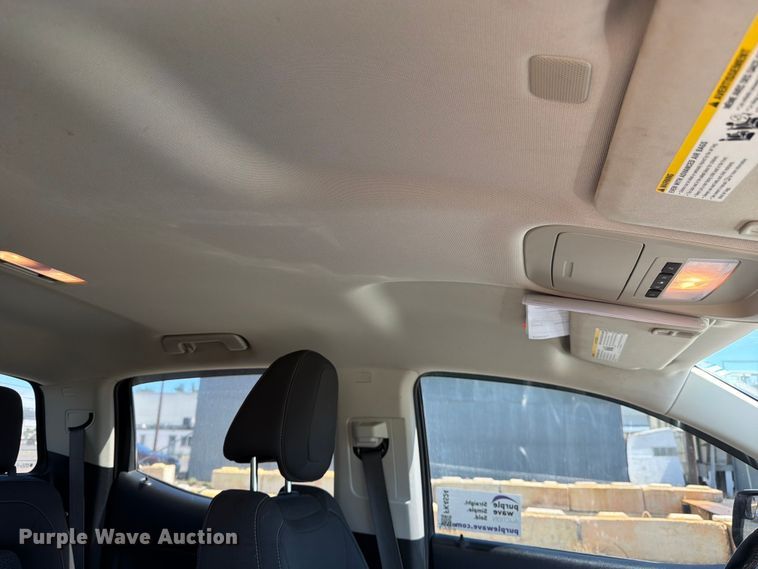 image for item FK4524 2020 GMC Canyon Crew Cab pickup truck