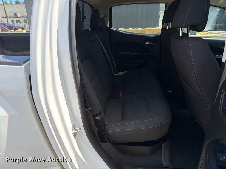 image for item FK4524 2020 GMC Canyon Crew Cab pickup truck