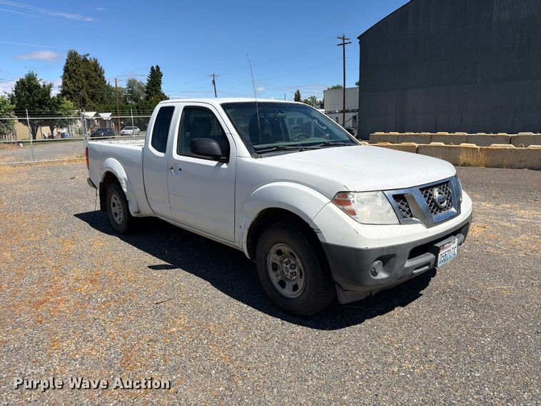 image for item FK4525 2014 Nissan Frontier Ext. Cab pickup truck