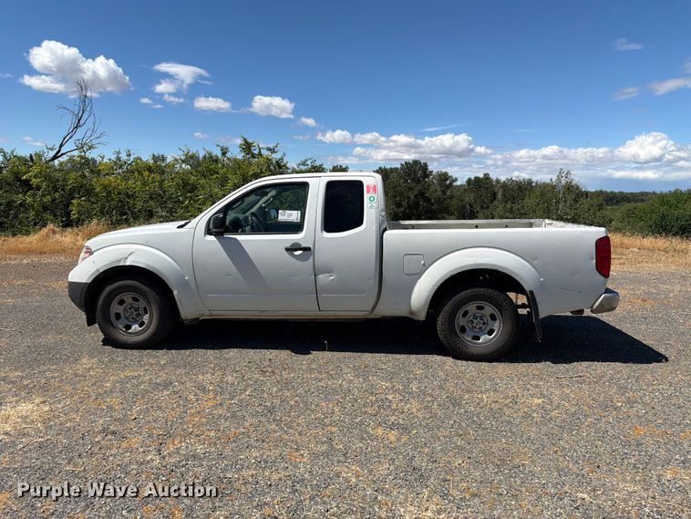 image for item FK4525 2014 Nissan Frontier Ext. Cab pickup truck