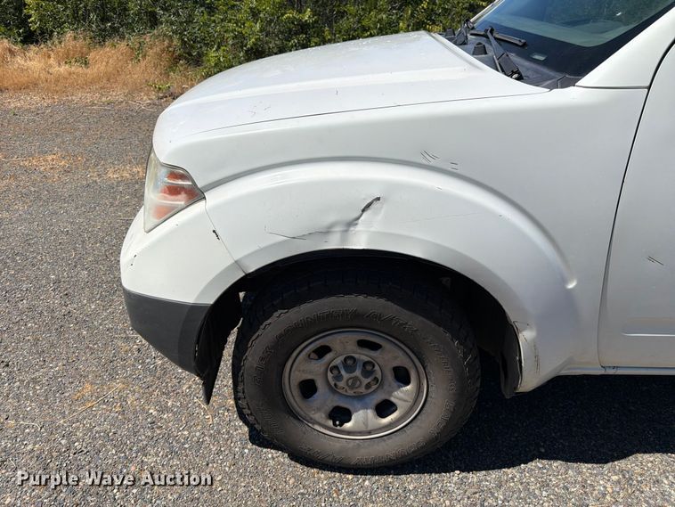 image for item FK4525 2014 Nissan Frontier Ext. Cab pickup truck