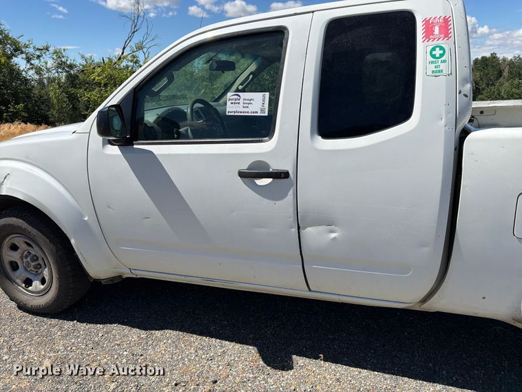 image for item FK4525 2014 Nissan Frontier Ext. Cab pickup truck
