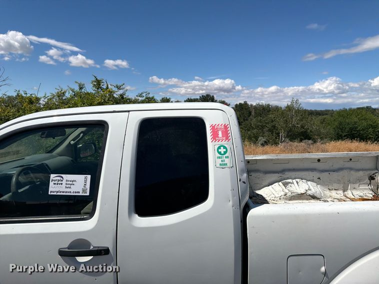 image for item FK4525 2014 Nissan Frontier Ext. Cab pickup truck