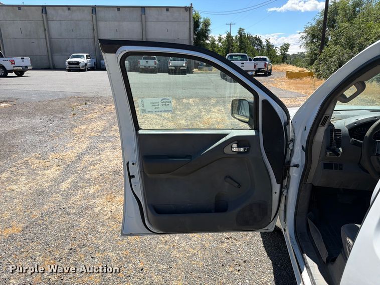 image for item FK4525 2014 Nissan Frontier Ext. Cab pickup truck