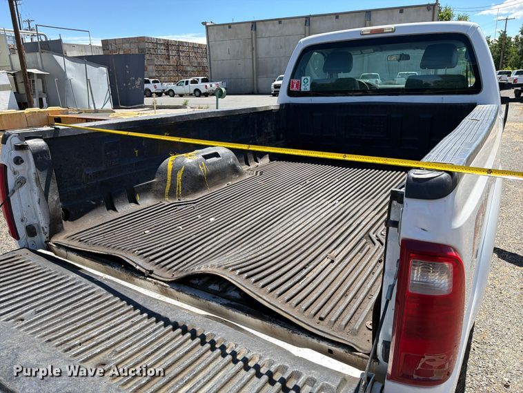 image for item FK4526 2013 Ford F-250 pickup truck