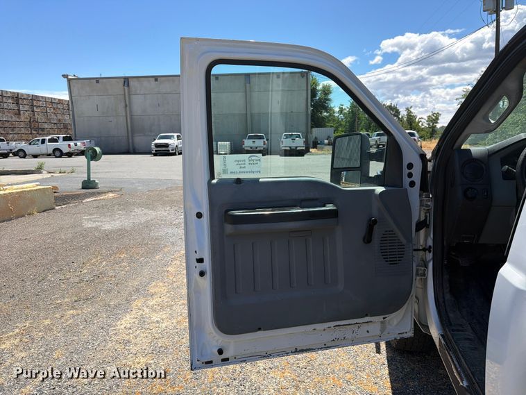image for item FK4526 2013 Ford F-250 pickup truck