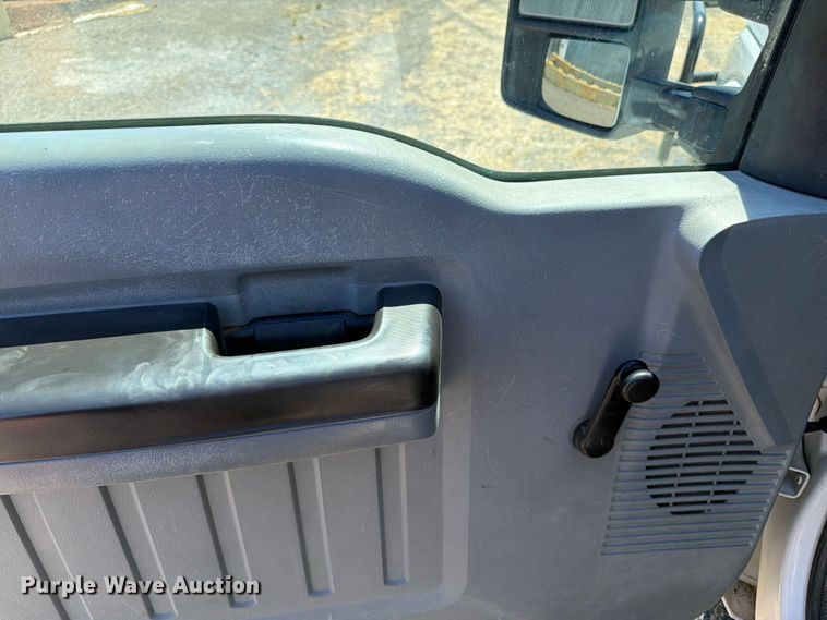 image for item FK4526 2013 Ford F-250 pickup truck