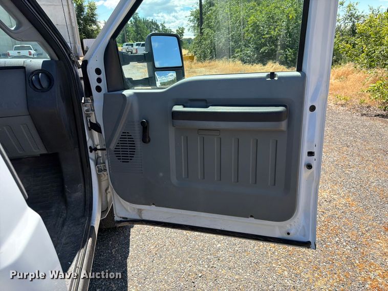 image for item FK4526 2013 Ford F-250 pickup truck