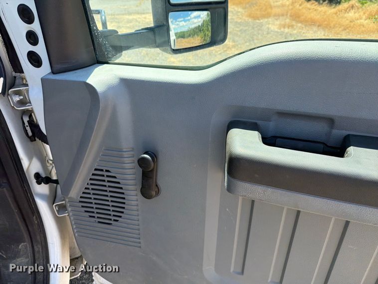 image for item FK4526 2013 Ford F-250 pickup truck