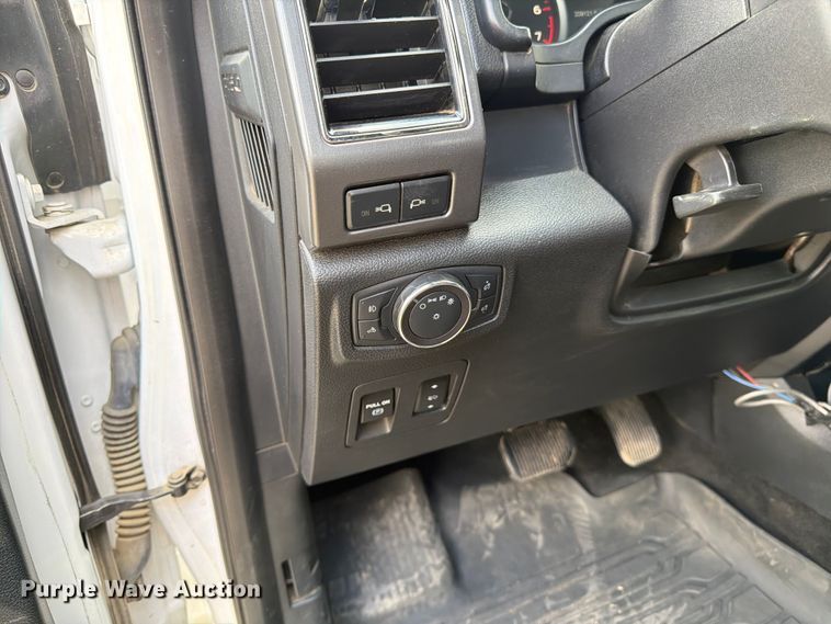 image for item FK4528 2018 Ford F150 Crew Cab pickup truck