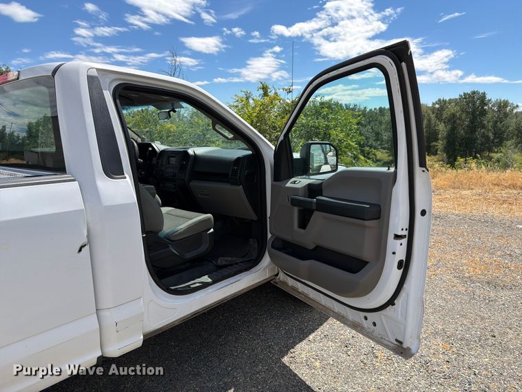 image for item FK4531 2017 Ford F150 pickup truck