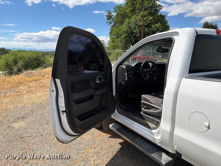 image for item FK4532 2016 Chevrolet Silverado 1500 pickup truck