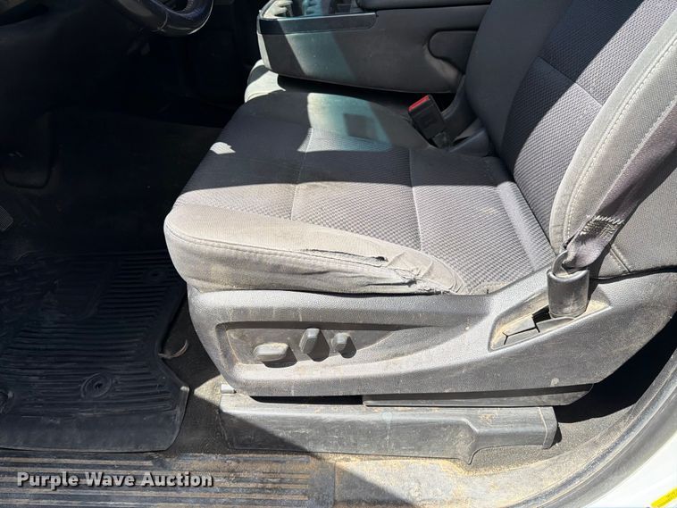 image for item FK4532 2016 Chevrolet Silverado 1500 pickup truck