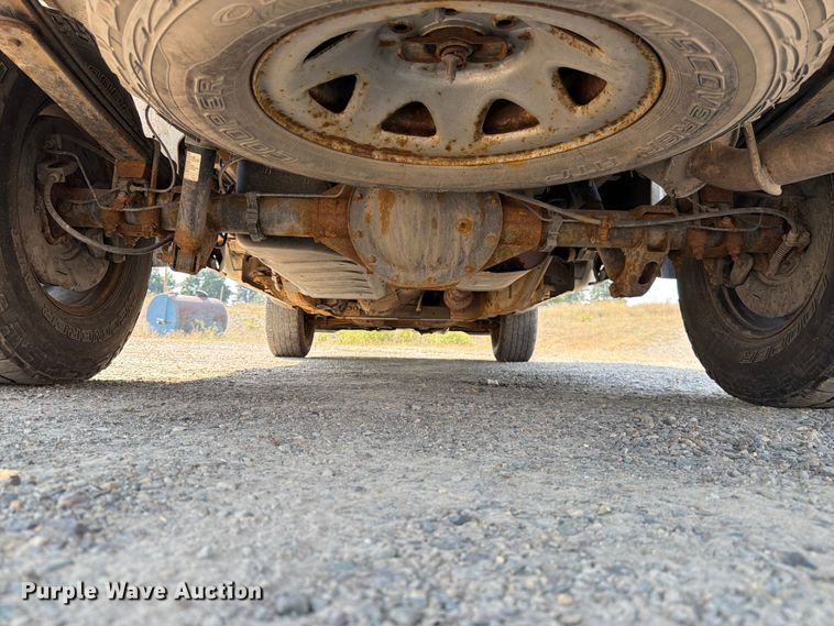 image for item FK4559 2016 Chevrolet Silverado 1500 pickup truck