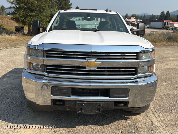 image for item FK4561 2016 Chevrolet Silverado 3500HD Ext. Cab pickup truck